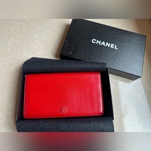 CHANEL Red Caviar Leather Sevruga Long Flap Wallet with Card and Box 2003-2004